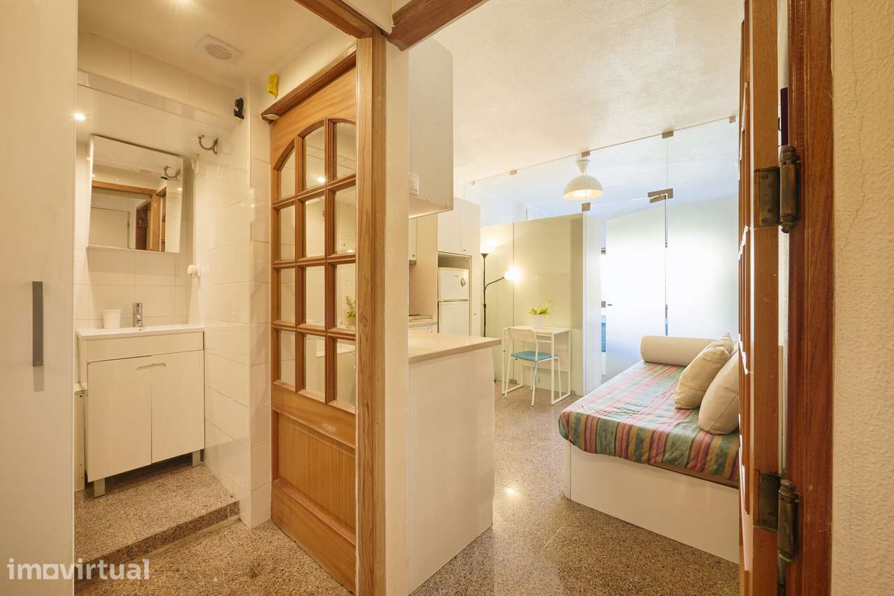T1+ 1 LOFT c/ quarto casal +sala c/ cama individual em Zona Nobre - Grande imagem: 3/24