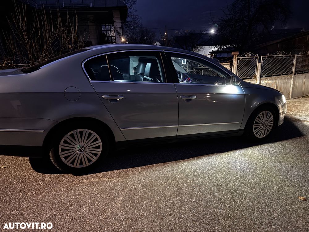 Volkswagen Passat 2.0 TDI Highline - 25