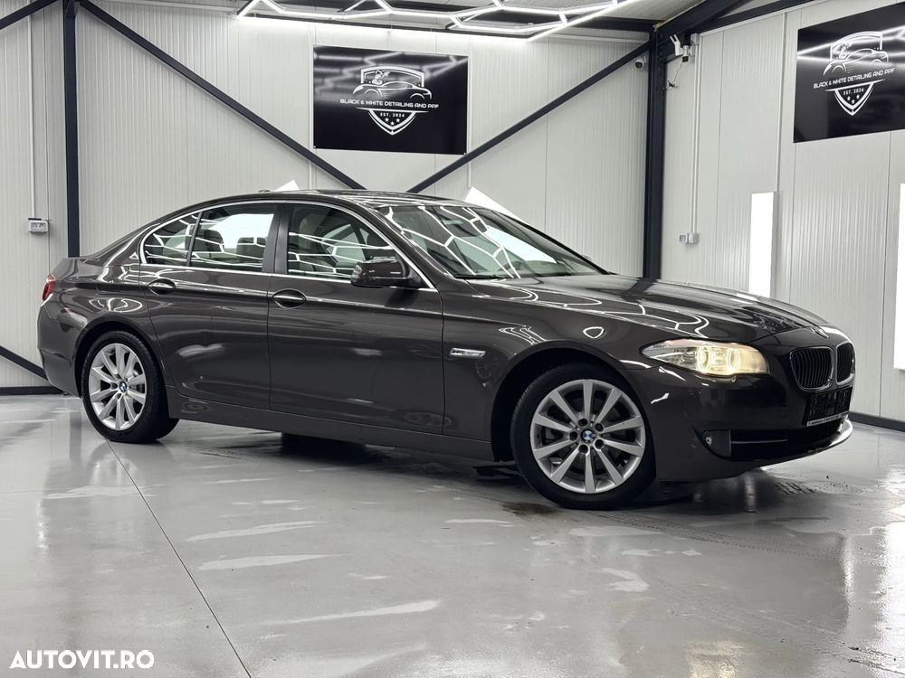 BMW Seria 5 520d Aut. - 9