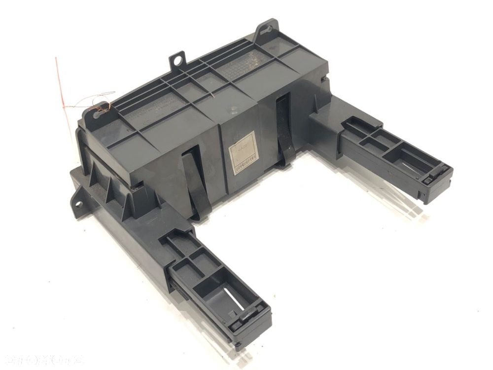 UCHWYT NA NAPOJE  SSANGYONG KYRON 2005 - 2022 2.0 Xdi 4x4 104 kW [141 KM] olej napędowy 2005 - 2022 - 4