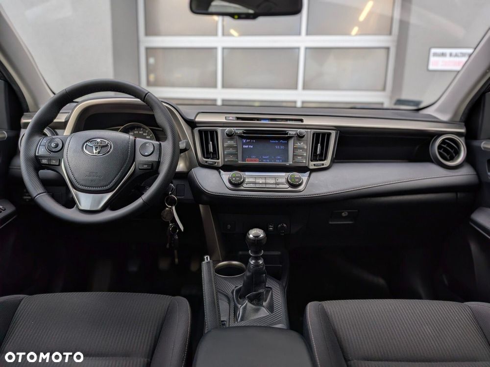 Toyota RAV4 2.0 D-4D Premium 4x2 - 18