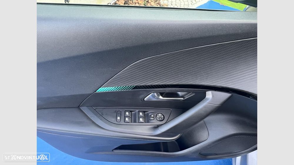 Peugeot 2008 1.2 PureTech Allure - 9