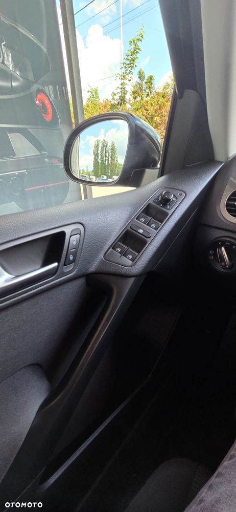 Volkswagen Tiguan - 25