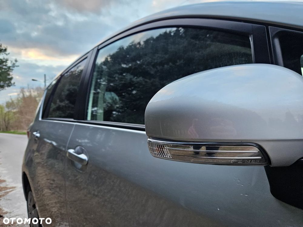 Toyota Verso S 1.33 VVT-i Multidrive Club - 14