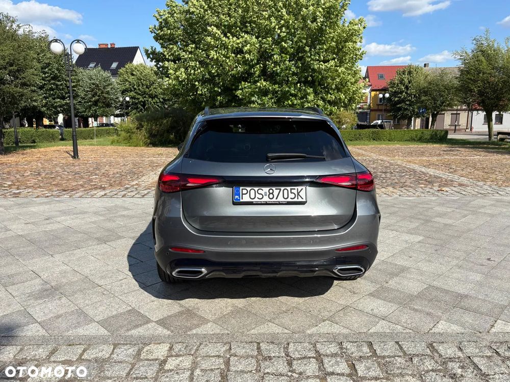 Mercedes-Benz GLC 200 4Matic 9G-TRONIC AMG Line Advanced - 3