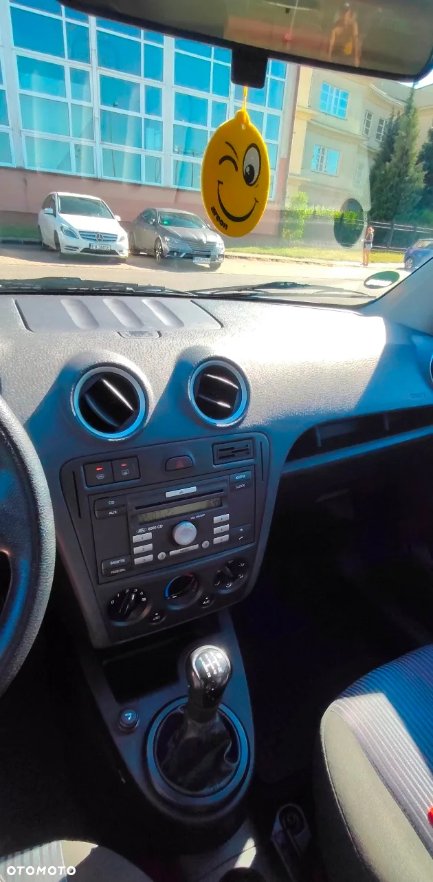 Ford Fusion 1.4 Fun X - 24