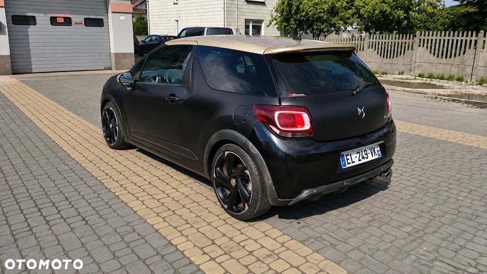 Citroën DS3 THP 208 Start & Stop PERFORMANCE - 12