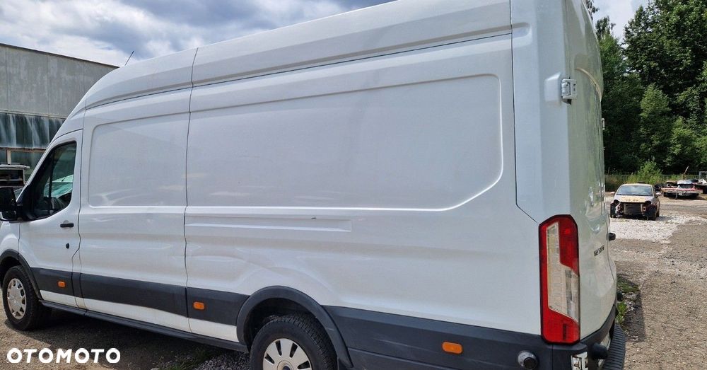Ford Transit - 11