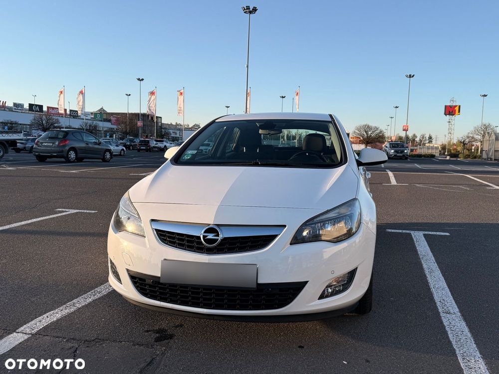 Opel Astra 1.4 Turbo Cosmo - 2