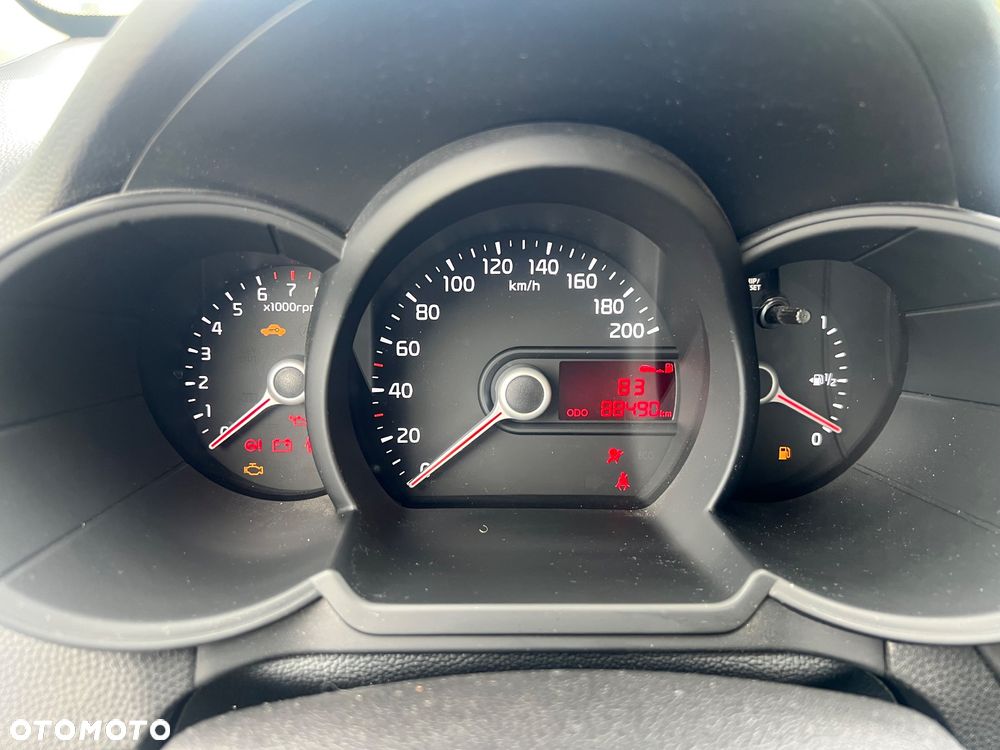 Kia Picanto - 8