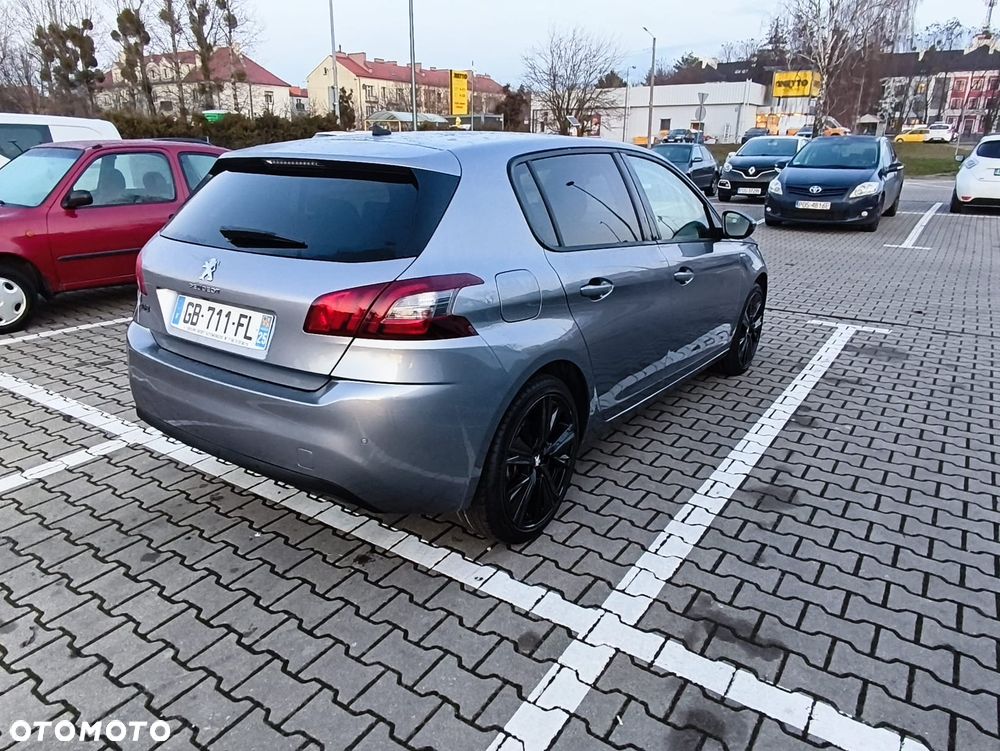 Peugeot 308 1.2 PureTech Allure S&S EAT8 - 5