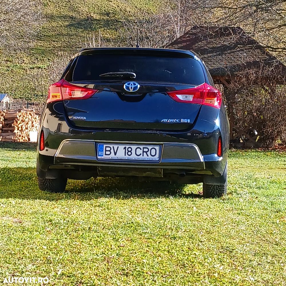 Toyota Auris 1.8 L VVT-i Luna - 4