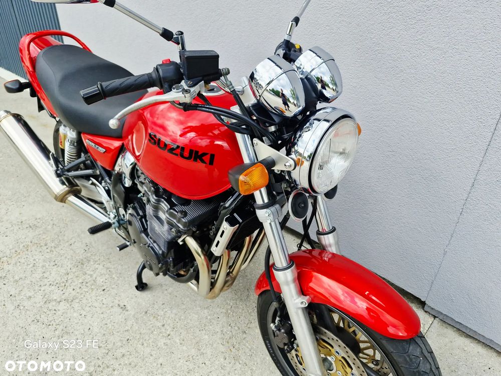 Suzuki GSX - 30