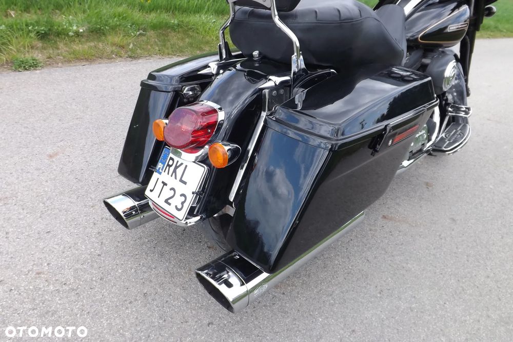 Harley-Davidson FLH Electra Glide - 16