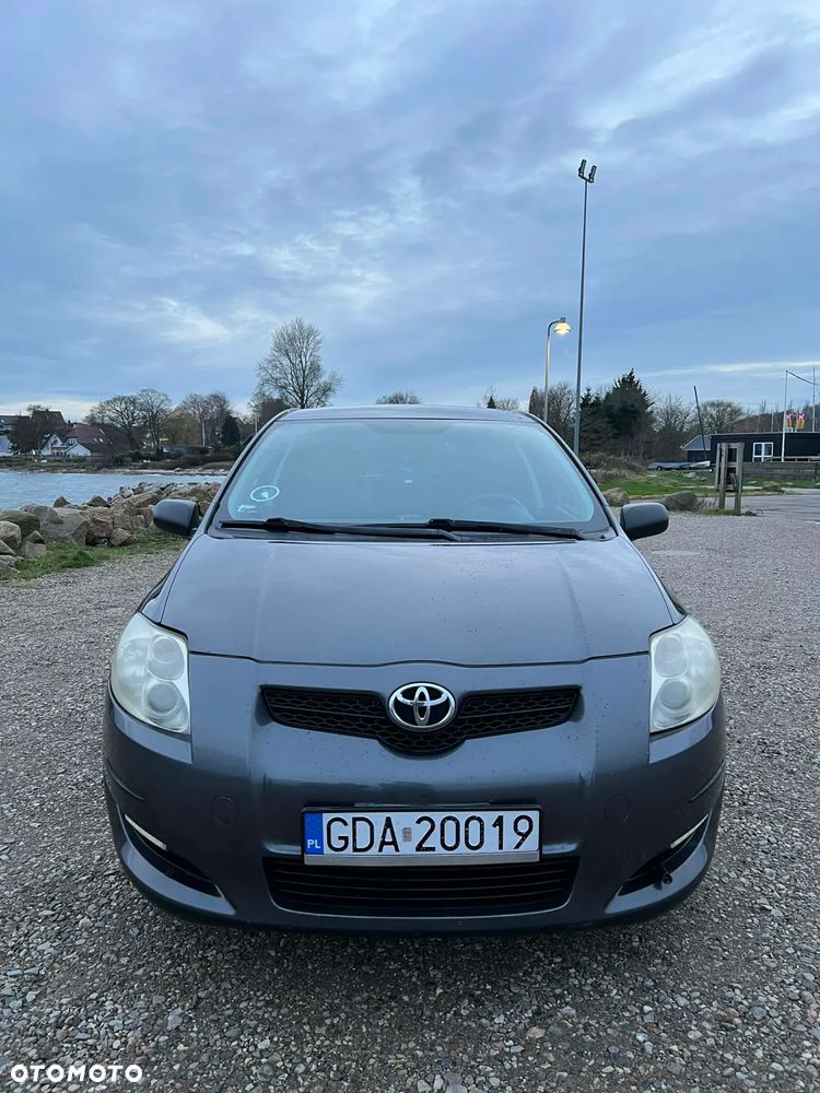 Toyota Auris 1.6 VVT-i Luna - 1