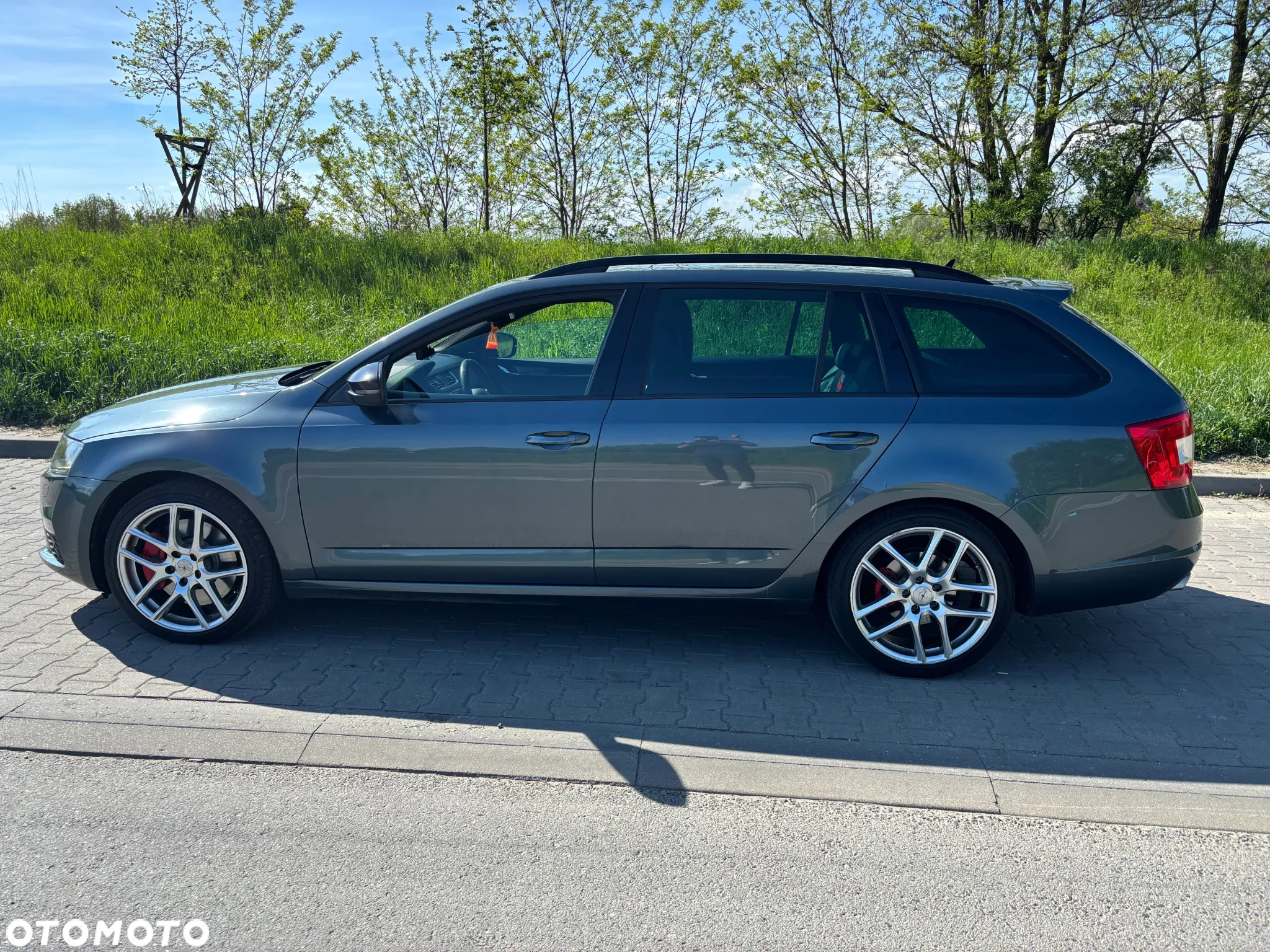 Skoda Octavia 2.0 TDI RS DSG - 2