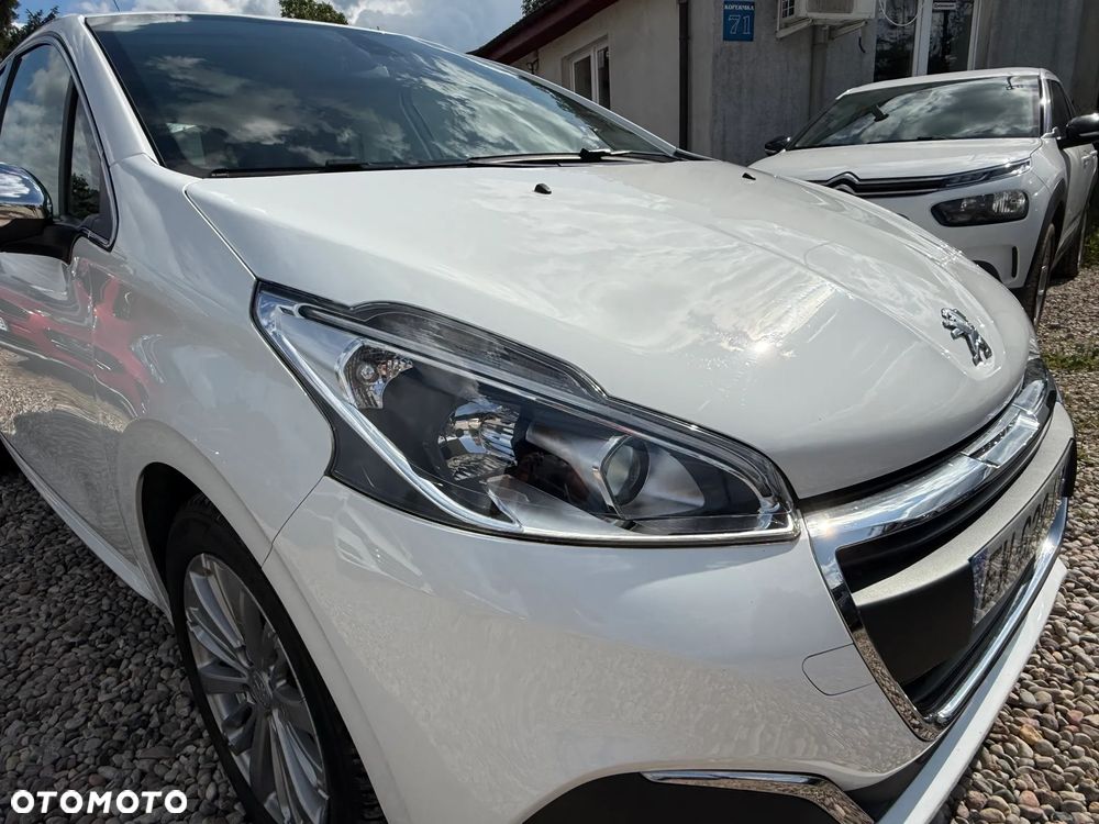 Peugeot 208 PureTech 110 Stop & Start EAT6 Allure - 9