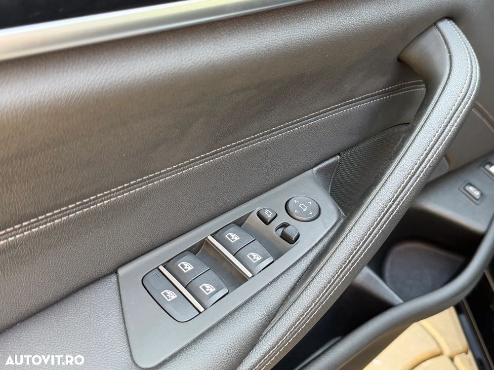 BMW Seria 5 530e Aut. Luxury Line - 17