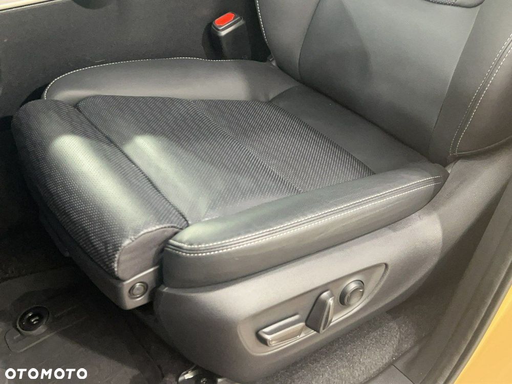 Toyota Land Cruiser LC 2.8 D-4D First Edition - 17