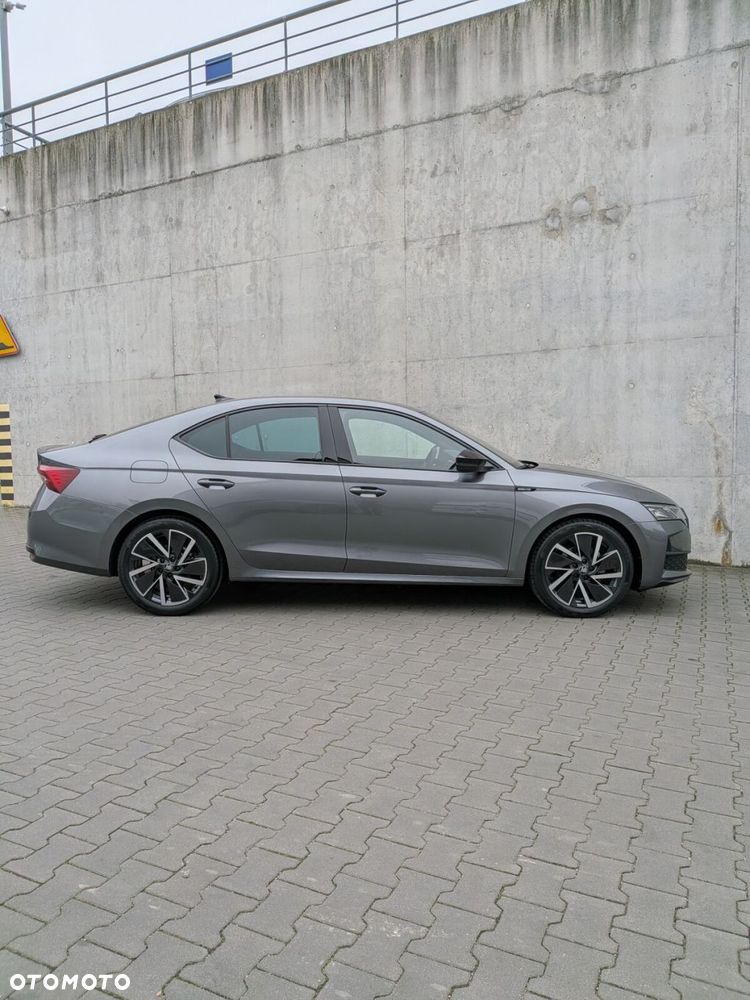 Skoda Octavia 1.5 TSI mHEV Sportline DSG - 6