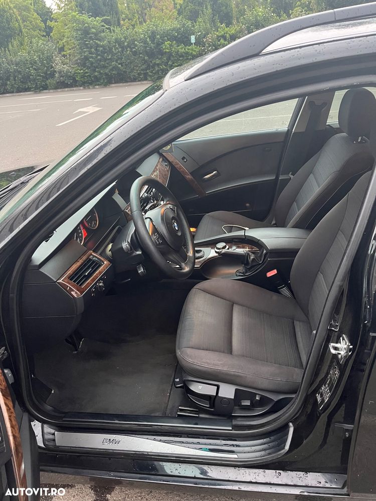 BMW Seria 5 520d Aut. - 11