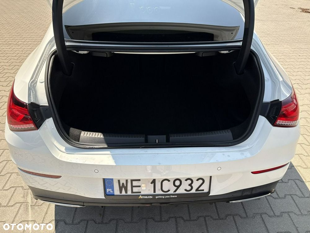 Mercedes-Benz CLA 200 7G-DCT - 17