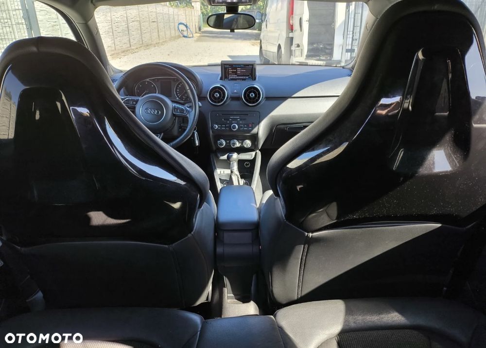 Audi A1 3-drzwiowe 1.6 TDI S line edition - 8