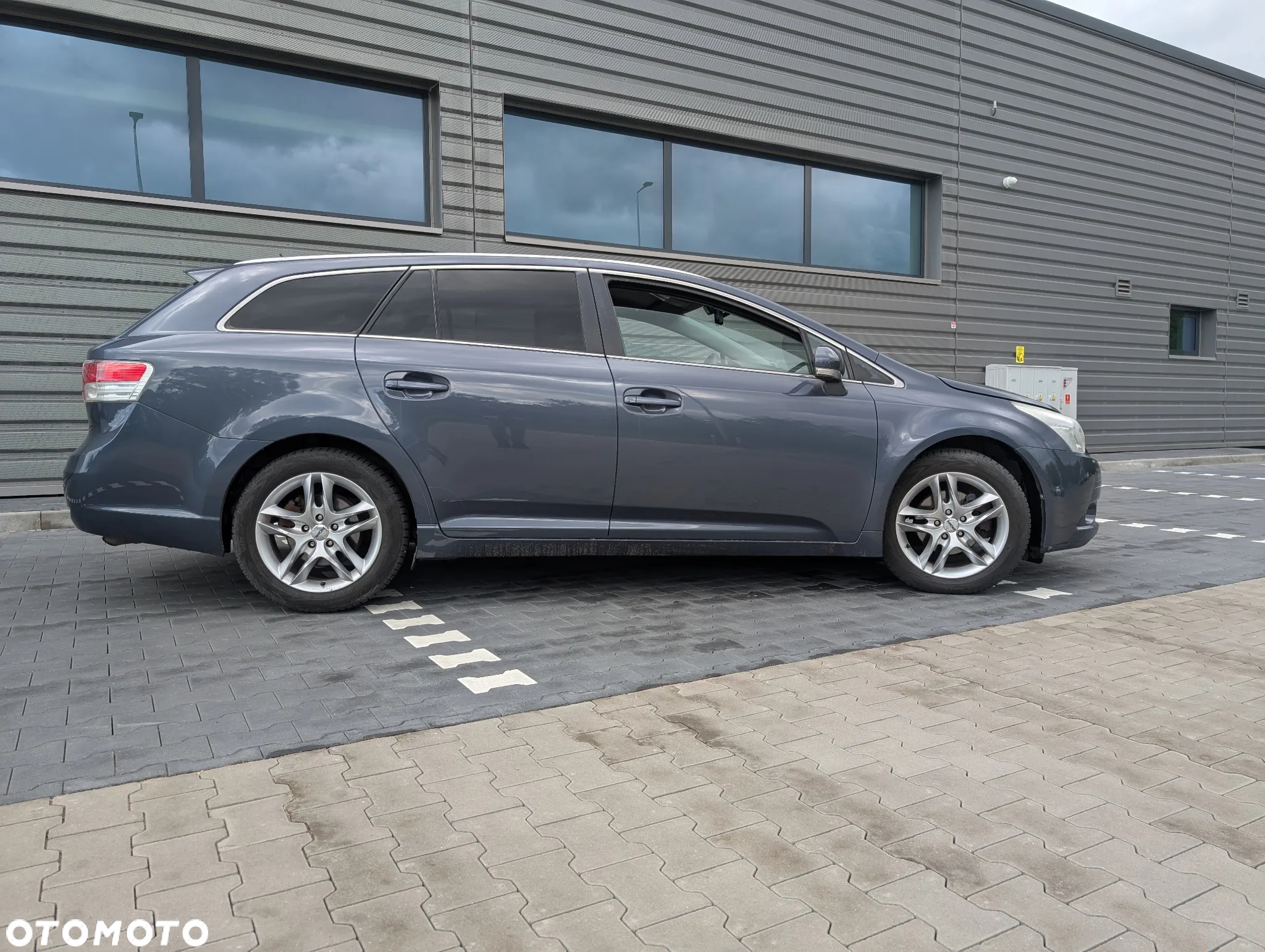 Toyota Avensis 2.0 D-4D Sol - 5