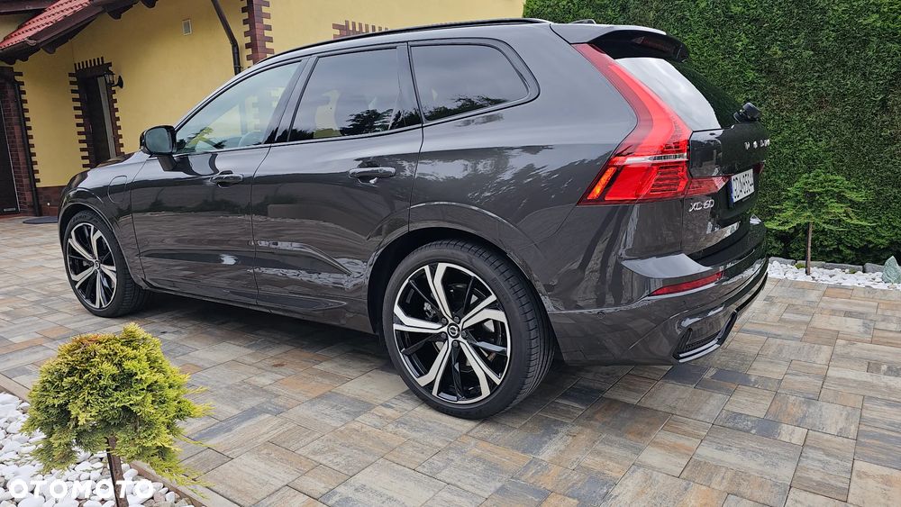 Volvo XC 60 T8 Plug-In Hybrid AWD Ultimate Dark - 11
