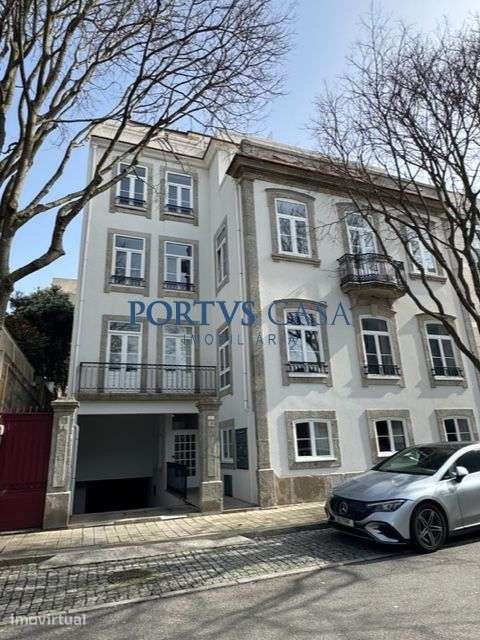T2 Duplex com Vista Mar, Terraço e Garagem na Foz do Douro - Grande imagem: 4/19