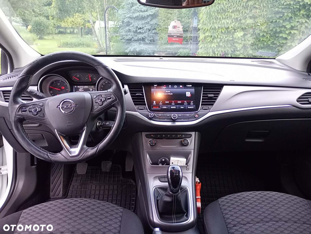 Opel Astra 1.6 CDTI Sport - 4