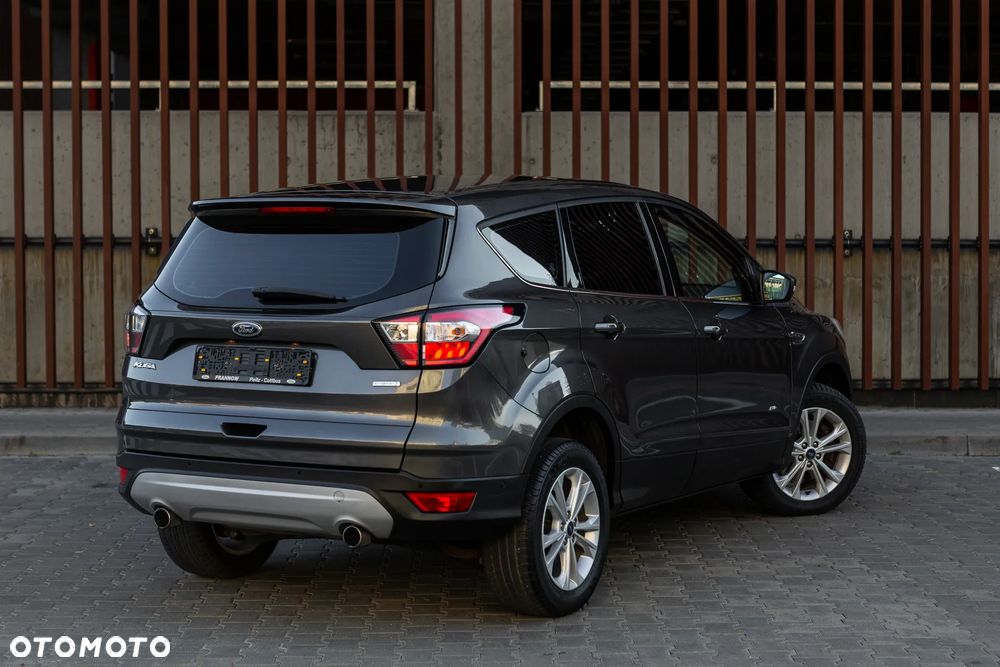 Ford Kuga - 18
