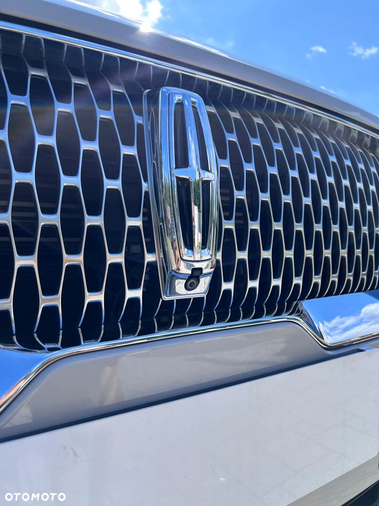Lincoln Aviator - 13