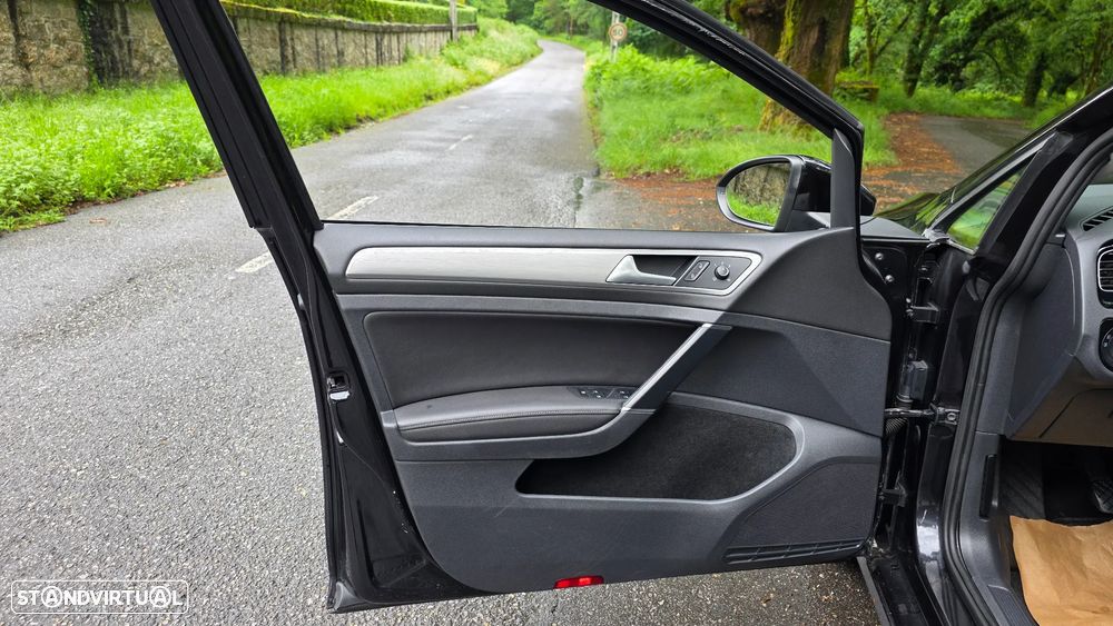 VW Golf 1.6 TDi R-Line - 30