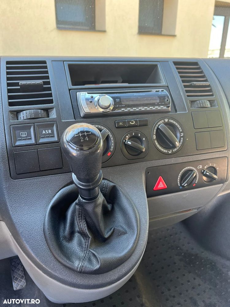 Volkswagen Transporter - 7