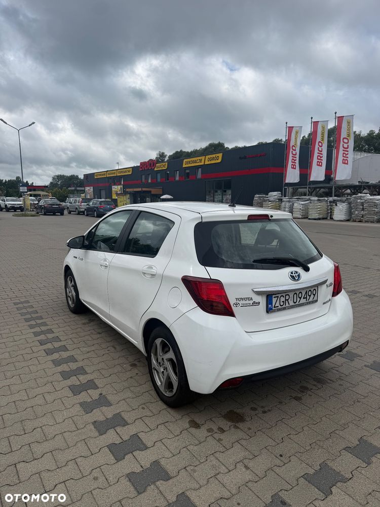 Toyota Yaris - 5