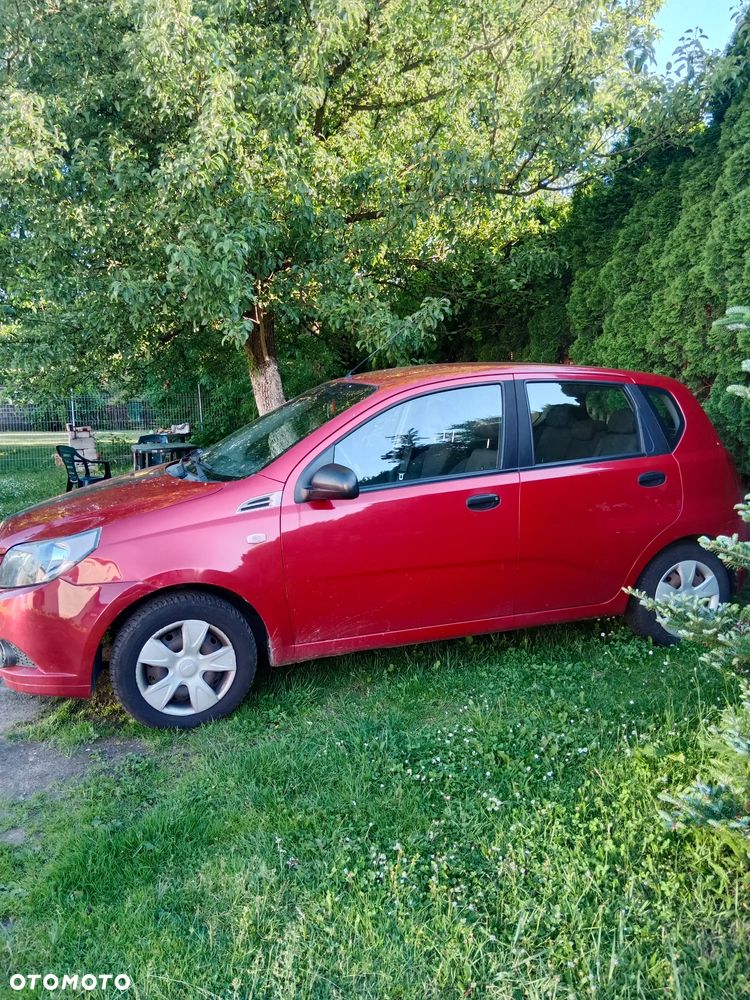 Chevrolet Aveo 2010 photo 3