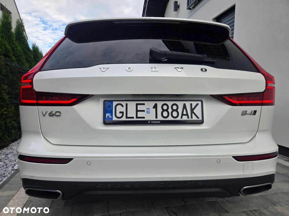 Volvo V60 Cross Country B4 D AWD Geartronic - 13