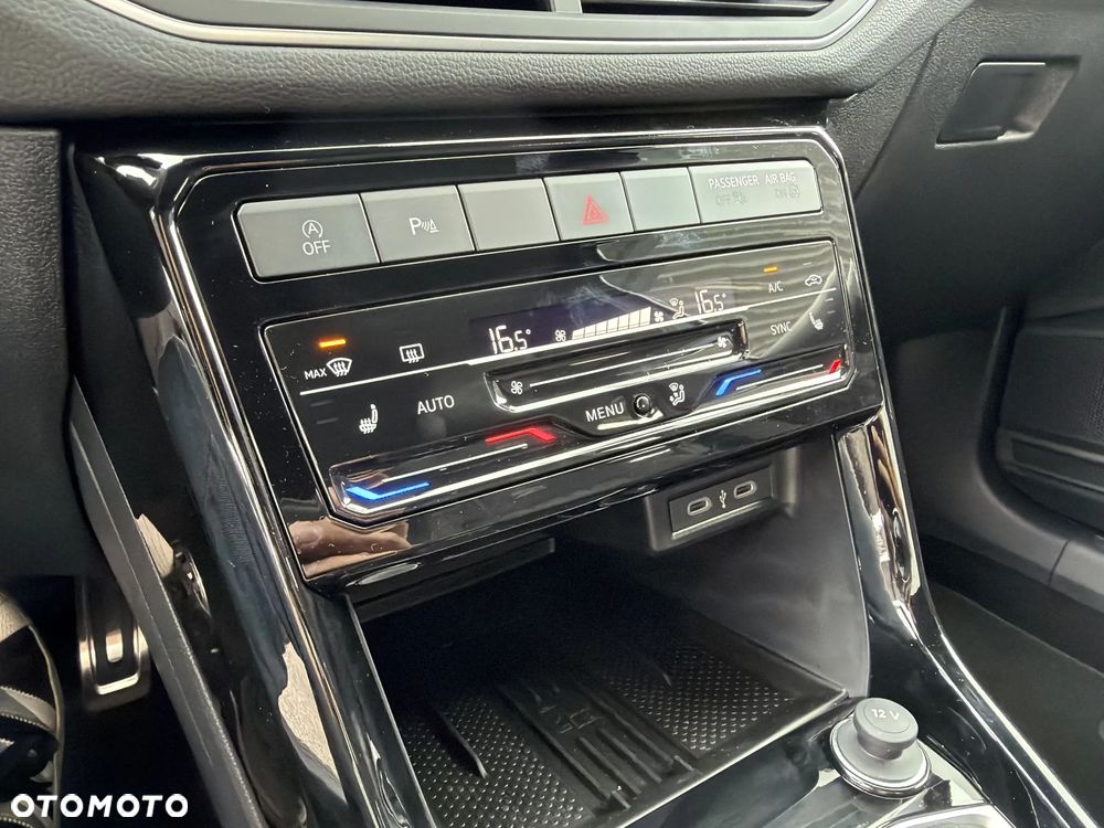 Volkswagen T-Cross 1.5 TSI ACT R-Line Plus DSG - 34