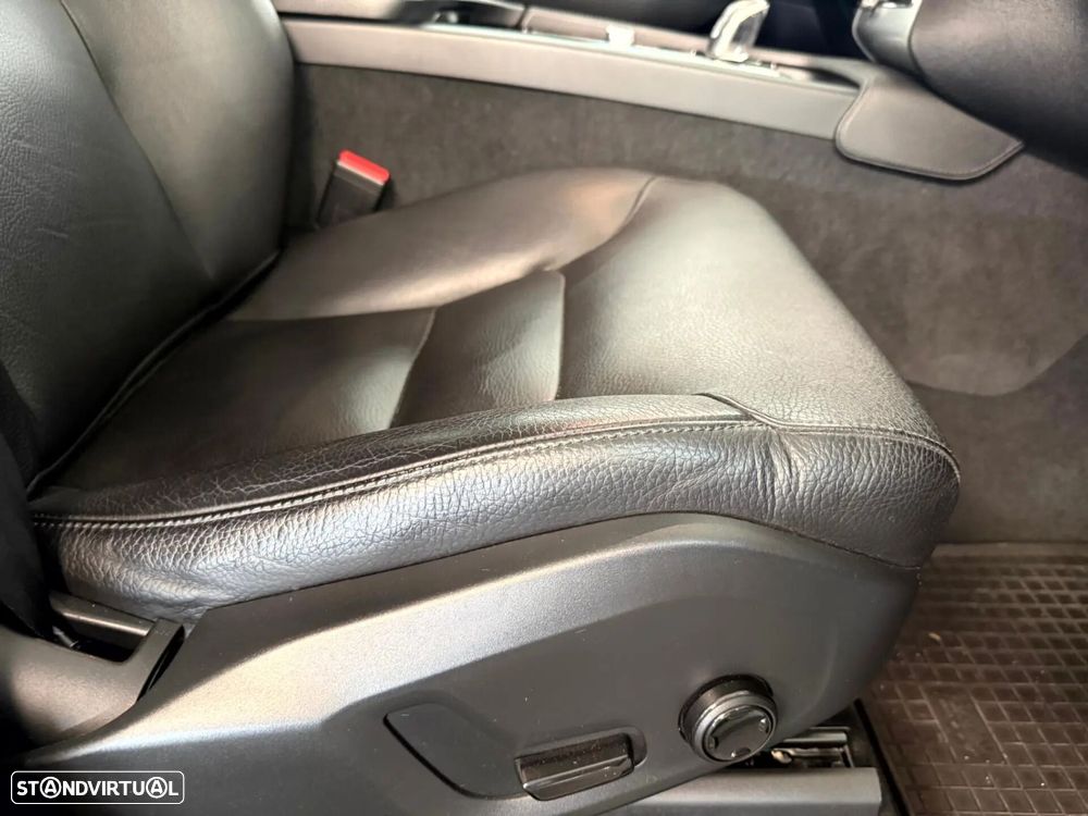 Volvo XC 90 2.0 T8 PHEV Excellence AWD - 44