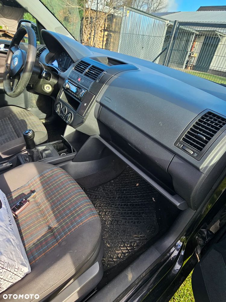 Volkswagen Polo - 12