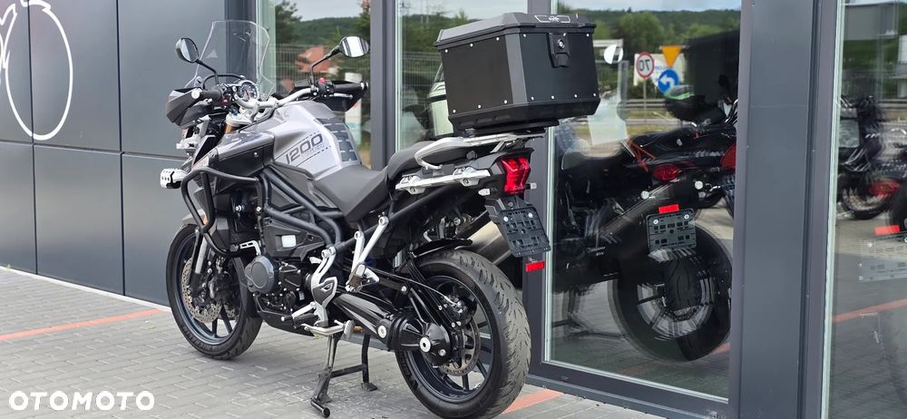 Triumph Tiger - 27