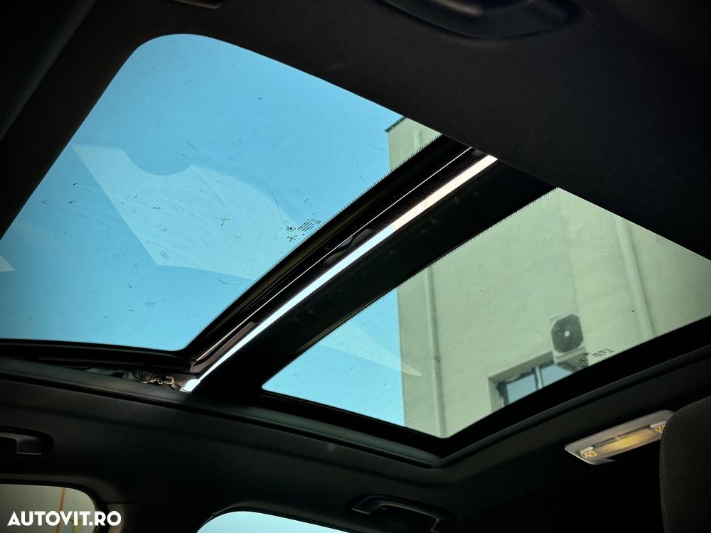 BMW Seria 3 320d Aut. M Sport - 24