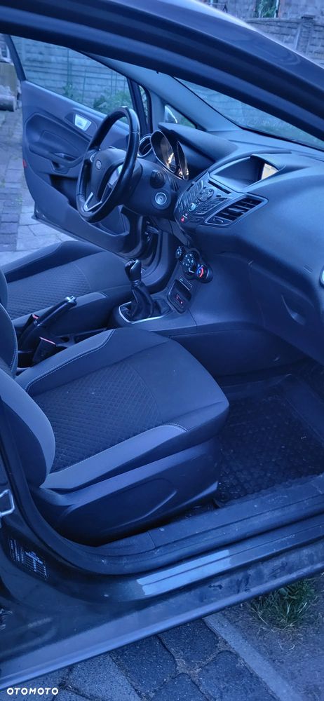 Ford Fiesta 1.0 EcoBoost Titanium - 6