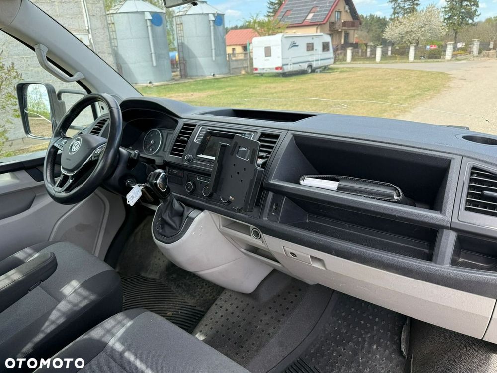 Volkswagen Transporter - 12