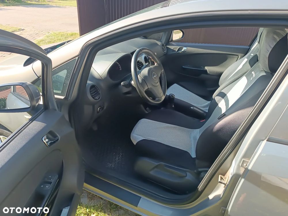Opel Corsa 1.2 16V Edition / Active - 6