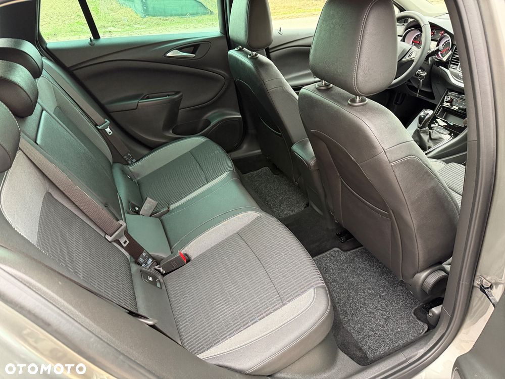 Opel Astra 1.2 Turbo Edition - 12