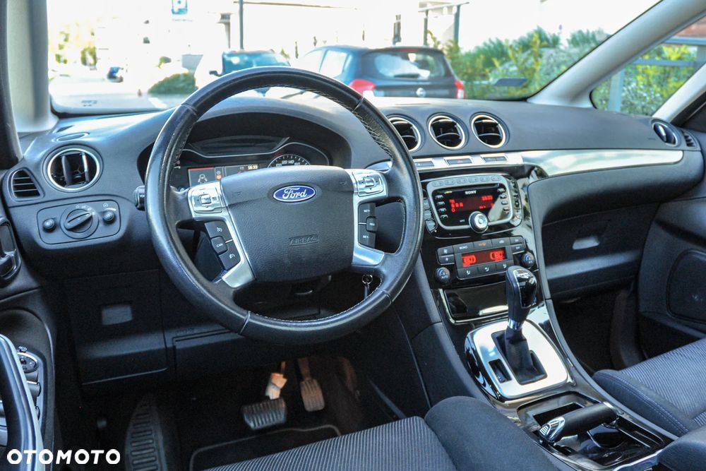 Ford S-Max - 9