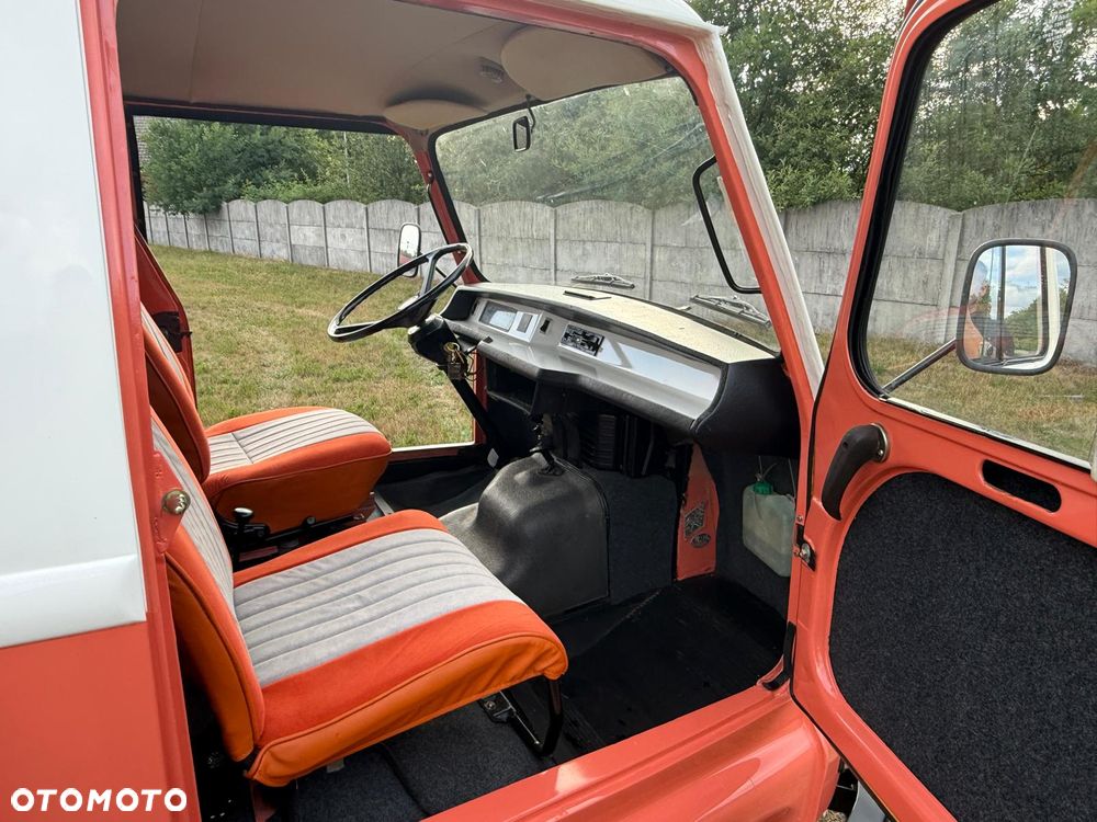 Renault Estafette - 10