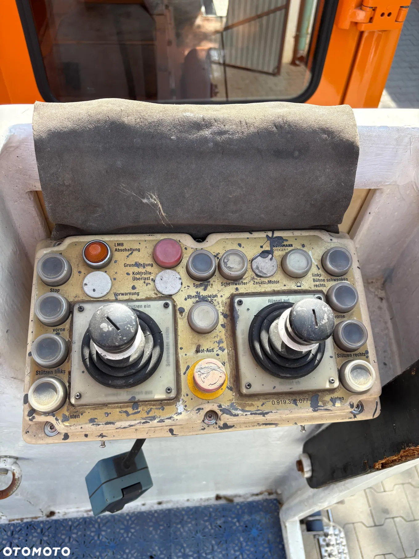 Mercedes-Benz 812D - 5